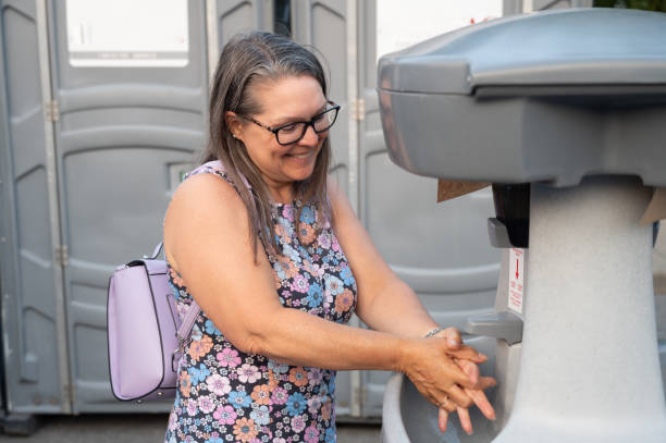 Best Best portable toilet rental  in Palmyra, WI